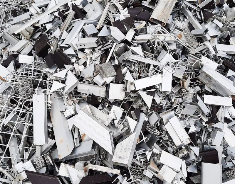 Aluminium Recycling for a Circular Economy 1 Aluminium Recycling in a pile